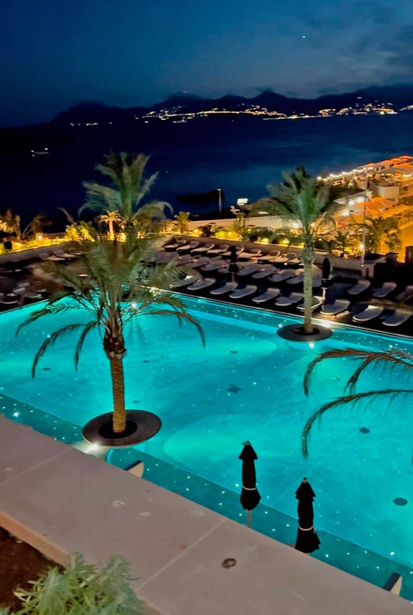 Luxury Family 2Br - Prime Location, Walk To Beach & Shopping, Sunny Balcony - Totolulu Cannes Hoche Exteriér fotografie
