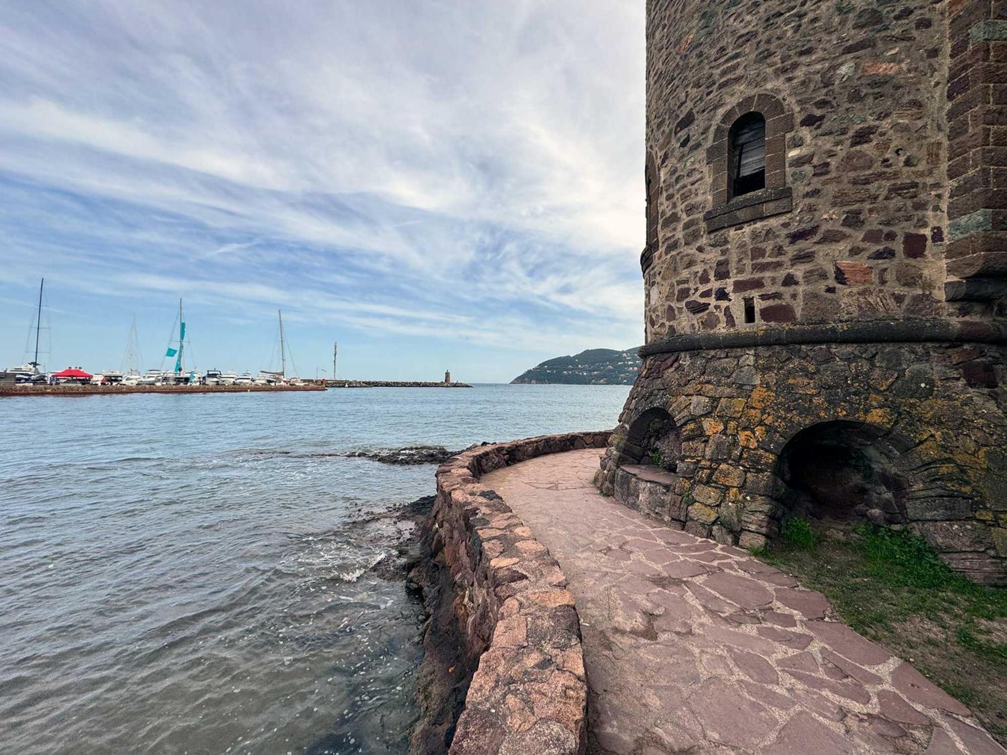 Luxury Family 2Br - Prime Location, Walk To Beach & Shopping, Sunny Balcony - Totolulu Cannes Hoche Exteriér fotografie
