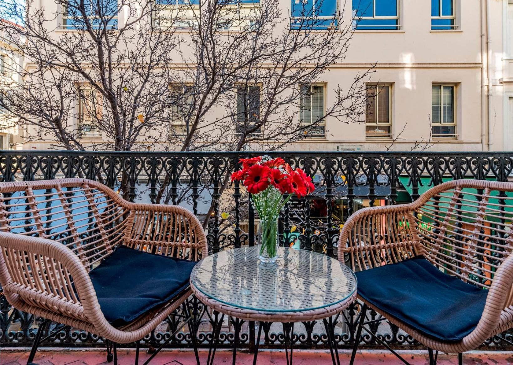 Luxury Family 2Br - Prime Location, Walk To Beach & Shopping, Sunny Balcony - Totolulu Cannes Hoche Exteriér fotografie