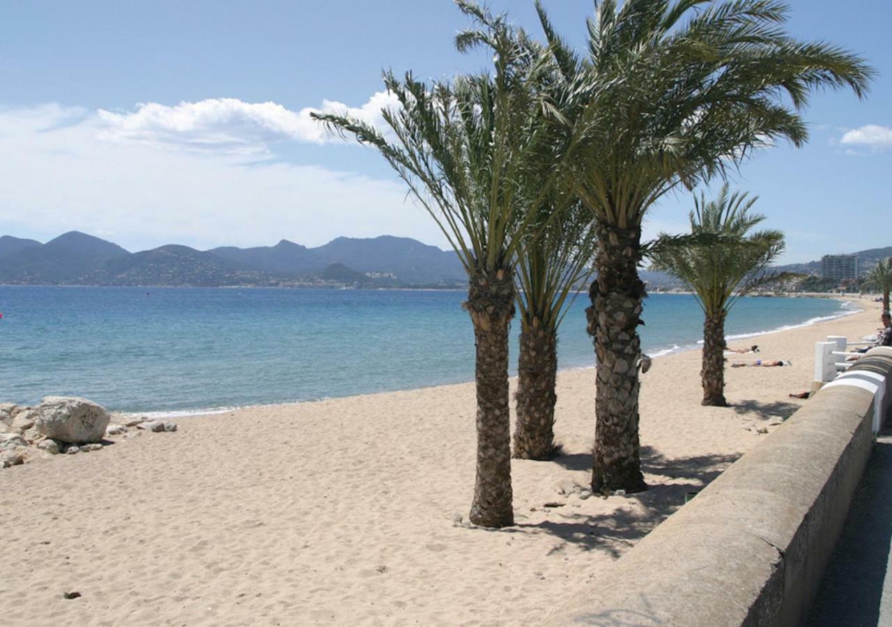 Luxury Family 2Br - Prime Location, Walk To Beach & Shopping, Sunny Balcony - Totolulu Cannes Hoche Exteriér fotografie